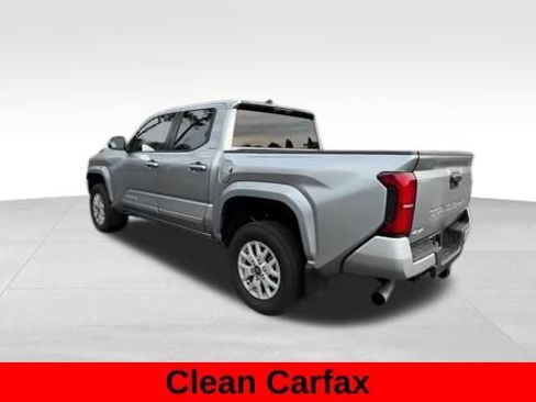 Used 2025 Toyota Tacoma SR5 AWD/4WD image 5