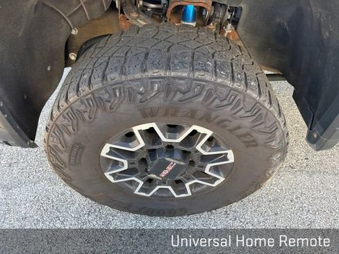 Used 2024 GMC Sierra 2500 AT4X AWD/4WD image 22