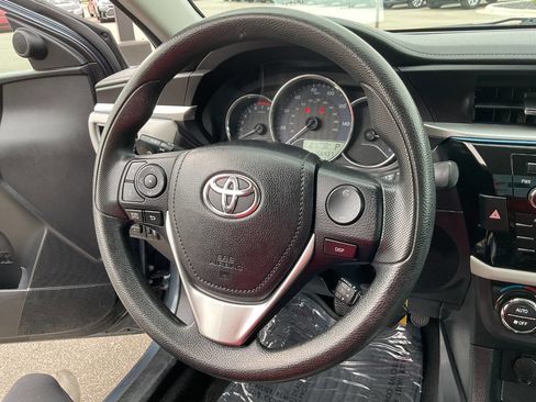 Used 2016 Toyota Corolla LE image 17