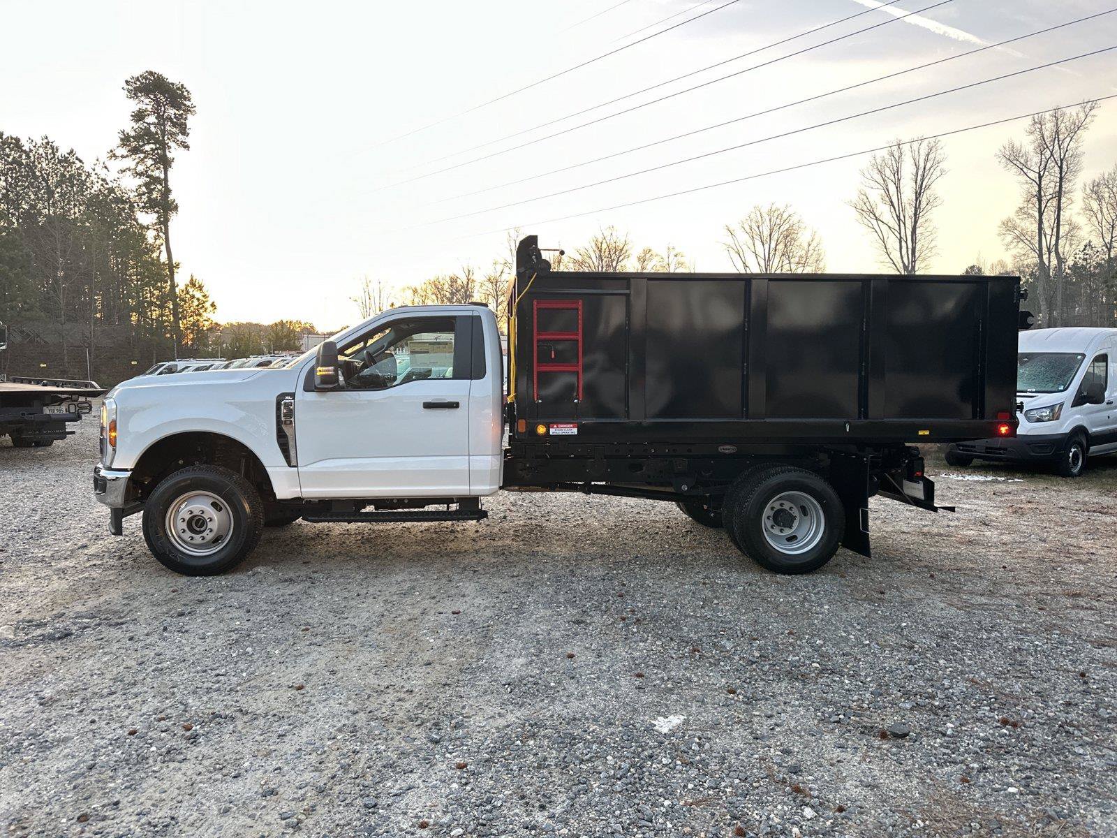 New 2025 Ford F350 XL w/ XL Chrome Package AWD/4WD image 4