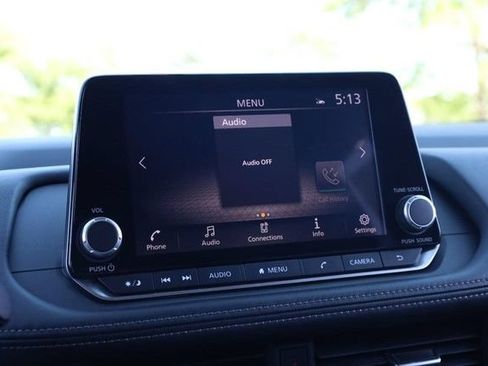Certified 2025 Nissan Rogue SV FWD image 10