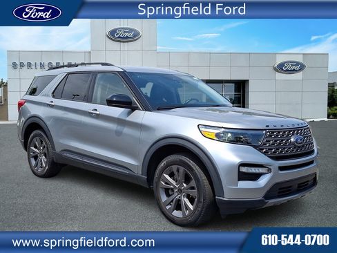 Certified 2023 Ford Explorer XLT w/ Equipment Group 202A AWD/4WD image 1