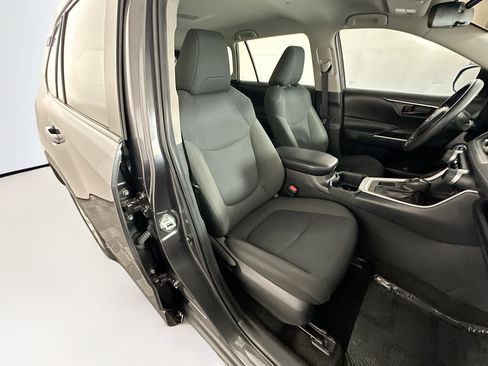 Used 2024 Toyota RAV4 LE FWD image 27