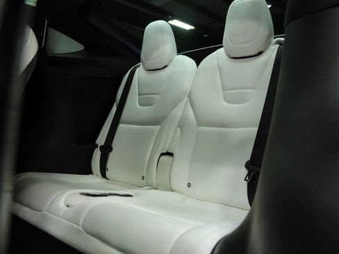 Used 2017 Tesla Model X 90D image 35