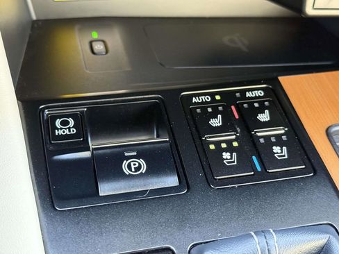 Used 2022 Lexus RX 350 AWD w/ Premium Package image 23