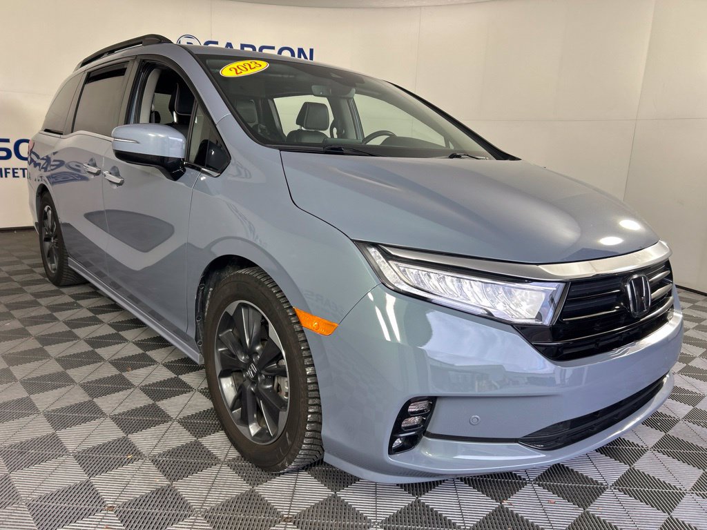Used 2023 Honda Odyssey Elite image 3