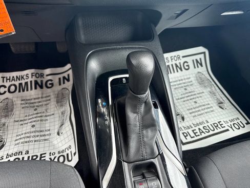 Used 2022 Toyota Corolla LE image 10