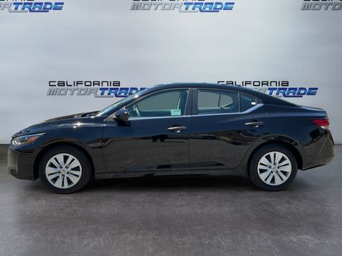 Used 2025 Nissan Sentra S FWD image 8
