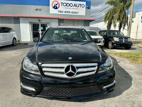Used 2012 Mercedes-Benz C 250 Sedan image 2