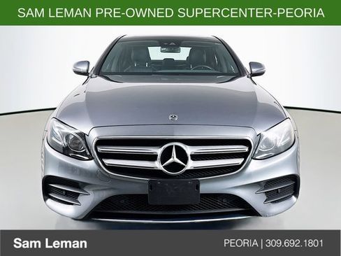 Used 2018 Mercedes-Benz E 300 4MATIC image 2