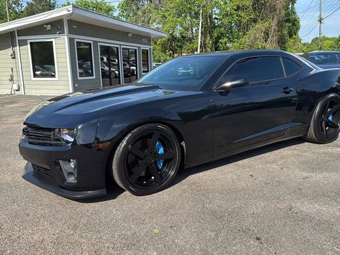 Used 2010 Chevrolet Camaro SS image 8