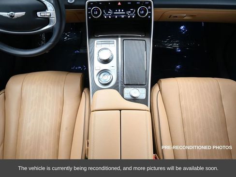 Used 2024 Genesis GV80 3.5T w/ Advanced Package image 32