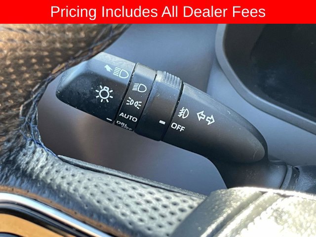 Used 2023 Toyota Sequoia Platinum AWD/4WD image 31