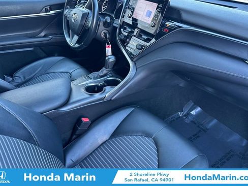 Used 2024 Toyota Camry SE image 18