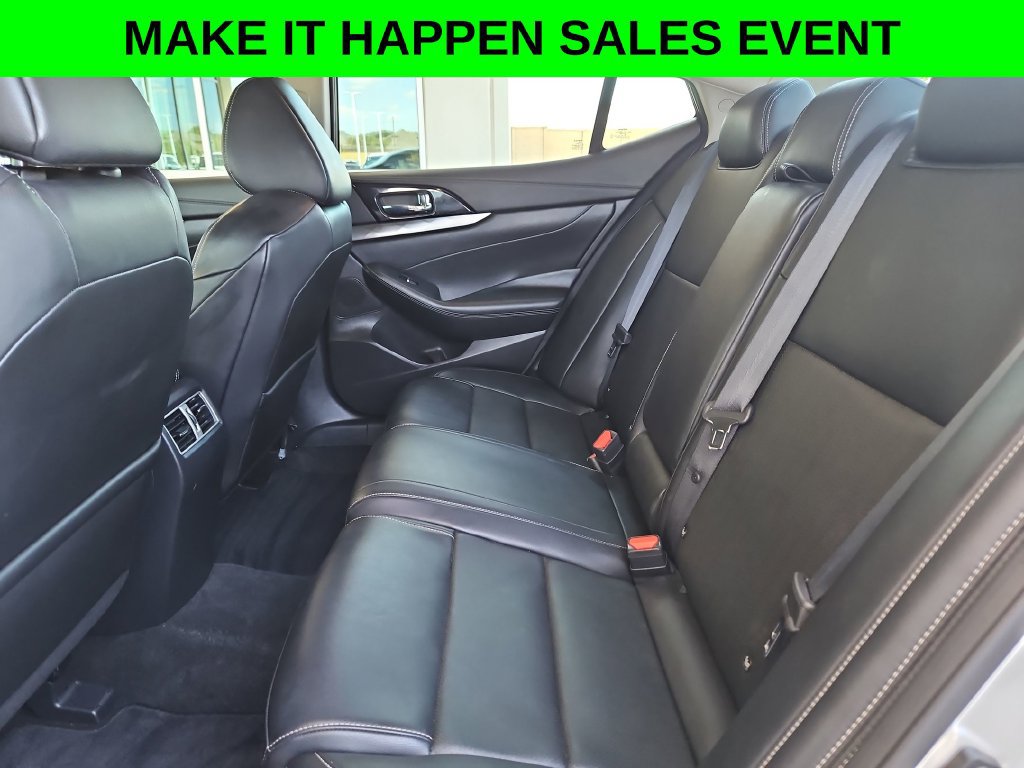Used 2022 Nissan Maxima SV w/ Floor Mat Group FWD image 13