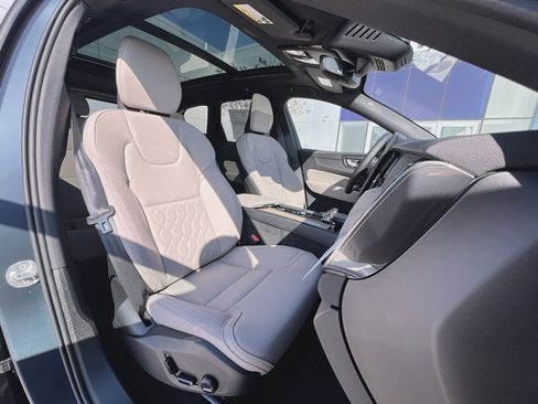 New 2026 Volvo XC60 B5 Plus w/ Protection Package Premier AWD/4WD image 27