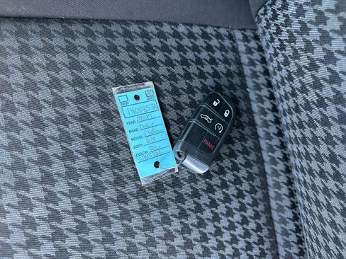 Used 2020 Dodge Challenger R/T image 30