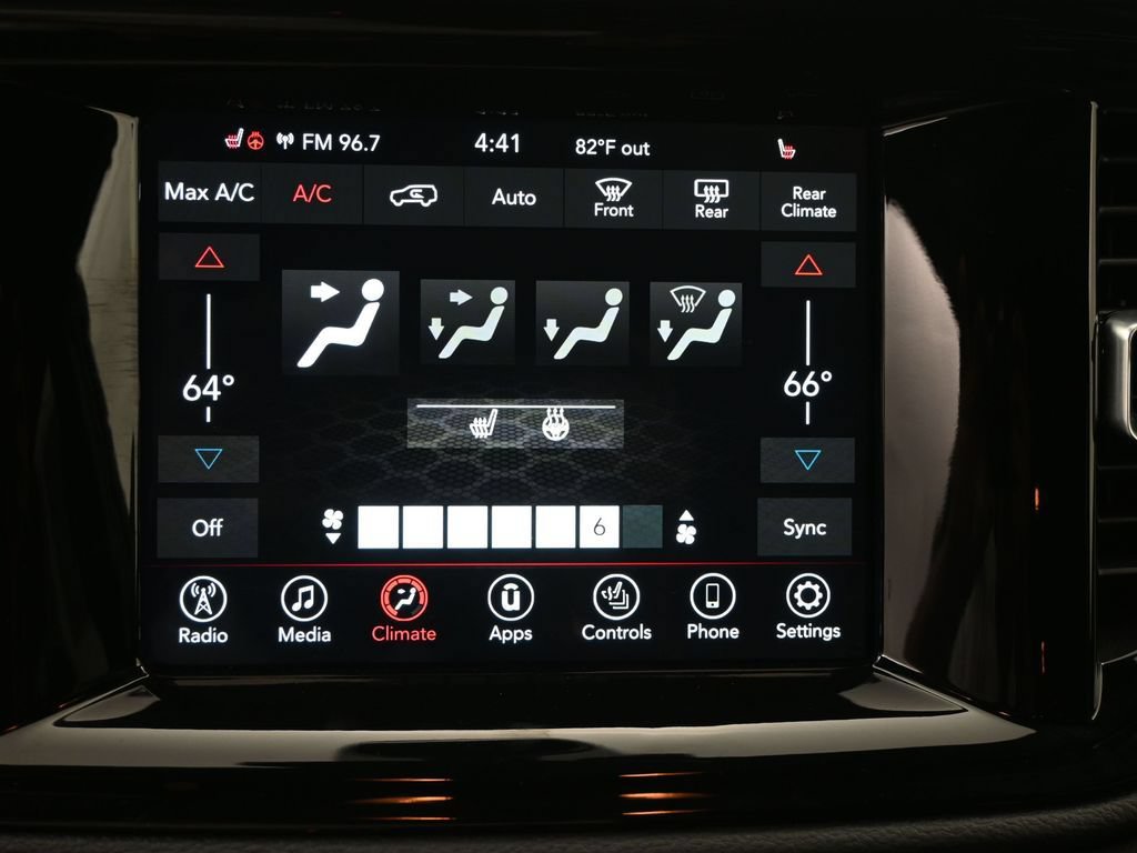 Used 2024 Dodge Durango SXT w/ Trailer Tow Group IV AWD/4WD image 11