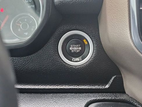 Used 2021 RAM 1500 Laramie image 25