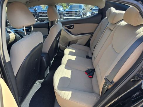 Used 2016 Hyundai Elantra SE w/ Option Group 02 image 10