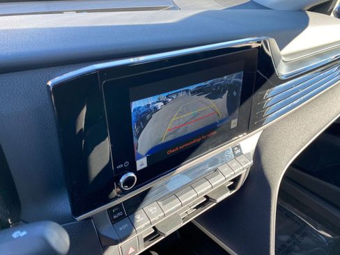 Used 2025 Toyota Camry LE image 17