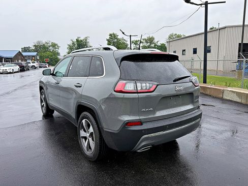 Used 2019 Jeep Cherokee Limited AWD/4WD image 7