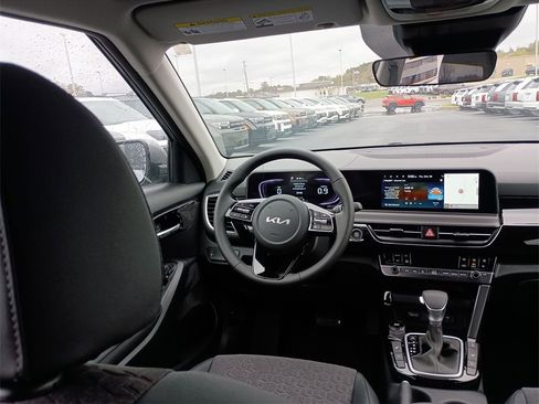 New 2026 Kia Seltos S image 15