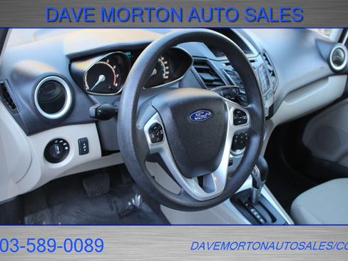 Used 2019 Ford Fiesta SE image 9