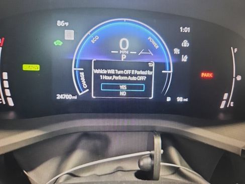 Used 2025 Toyota Camry LE FWD image 10
