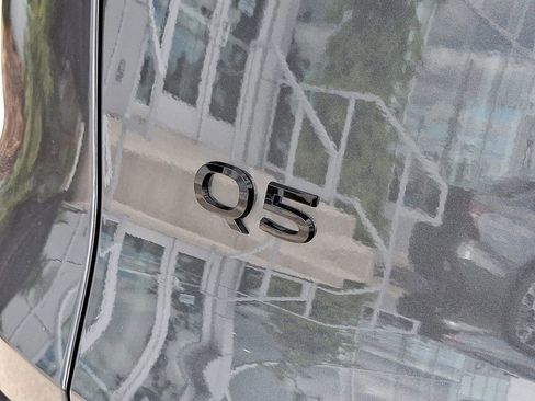Certified 2025 Audi Q5 Premium Plus w/ Premium Plus image 29