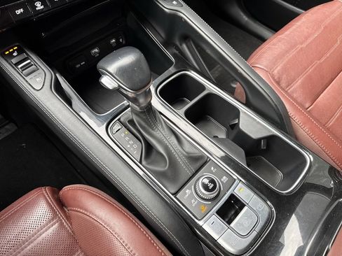 Used 2023 Kia Telluride SX Prestige image 5