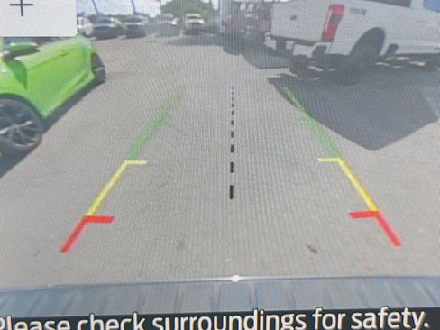 Used 2023 Ford Explorer Limited image 21