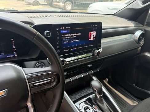 Used 2023 Chevrolet Colorado LT AWD/4WD image 13
