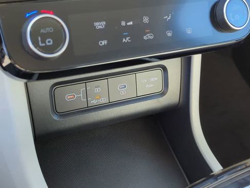 New 2026 Hyundai Tucson Blue SE image 32