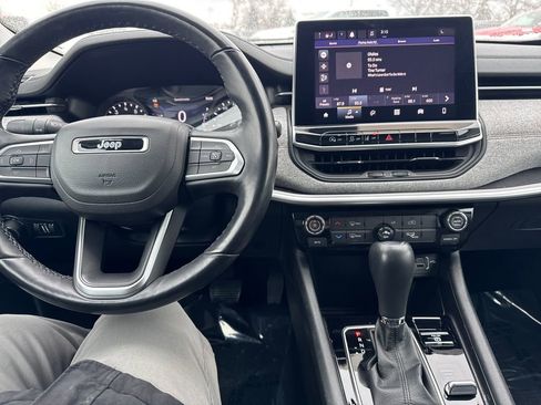 Certified 2022 Jeep Compass Latitude image 20