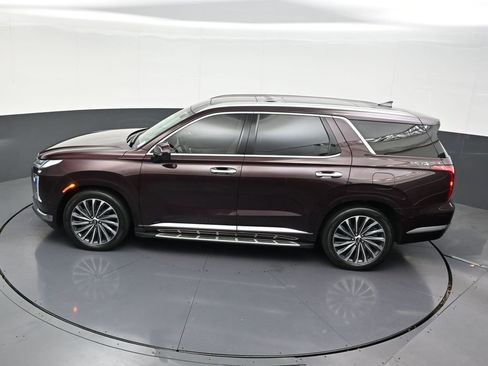 Used 2024 Hyundai Palisade Calligraphy image 18