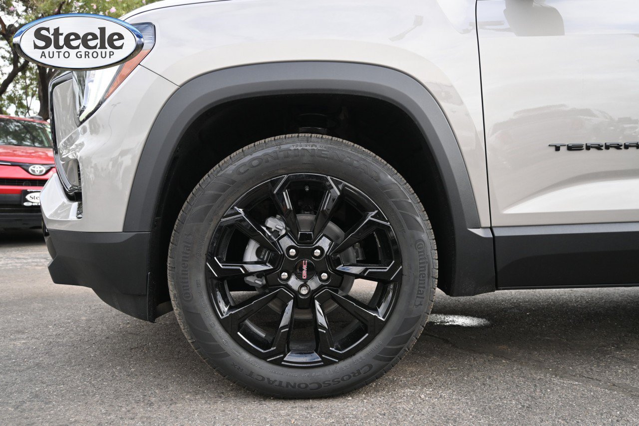 New 2027 GMC Terrain Elevation w/ Elevation Premium Package AWD/4WD image 29