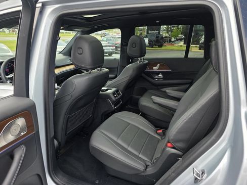 Certified 2025 Mercedes-Benz GLS 450 4MATIC image 26