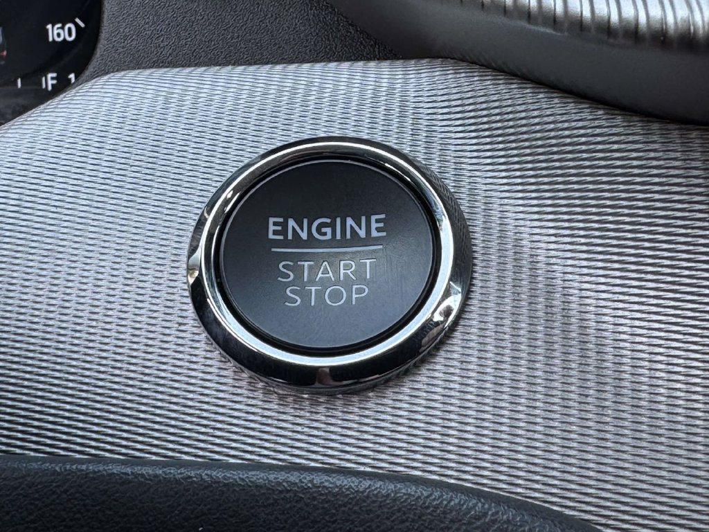 Used 2025 Ford Explorer Active RWD image 8