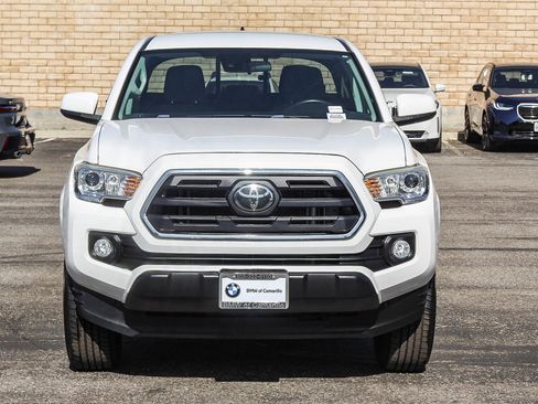 Used 2019 Toyota Tacoma SR5 image 2