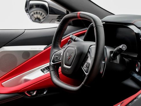 Used 2021 Chevrolet Corvette Stingray 2LT w/ Battery Protection Package image 10