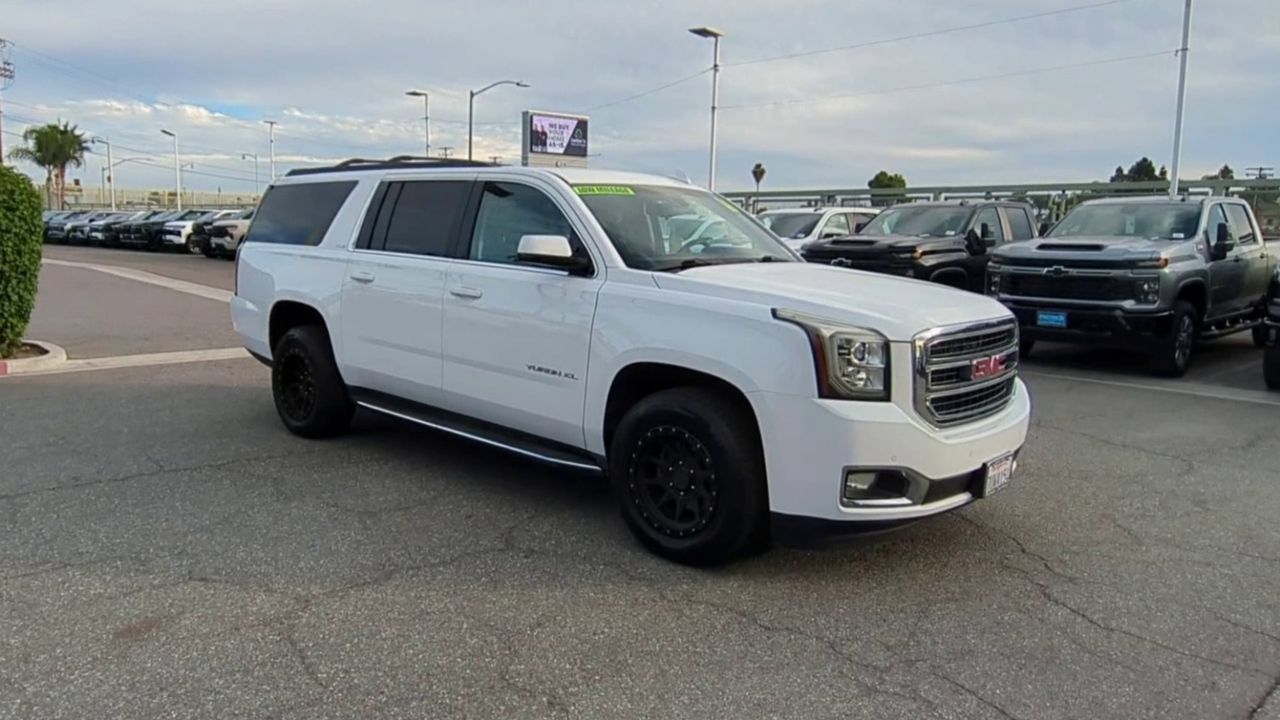 Used 2016 GMC Yukon XL SLE RWD image 2