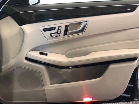 Used 2014 Mercedes-Benz E 350 Sedan image 18