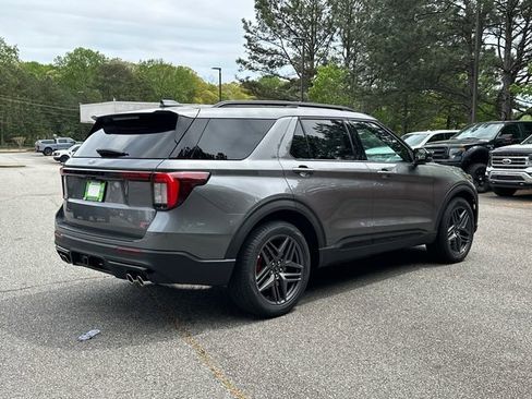 New 2026 Ford Explorer ST image 7
