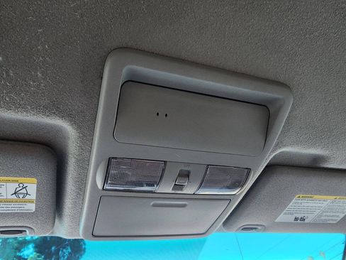Used 2017 Nissan Frontier SV RWD image 35