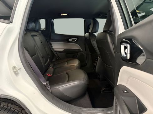 Used 2024 Jeep Compass Limited AWD/4WD image 25