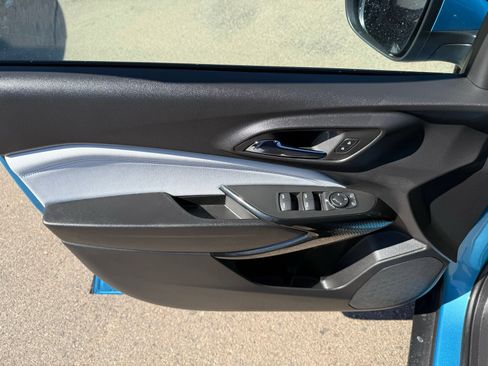 New 2026 Chevrolet Trax LT w/ LT Convenience Package FWD image 11