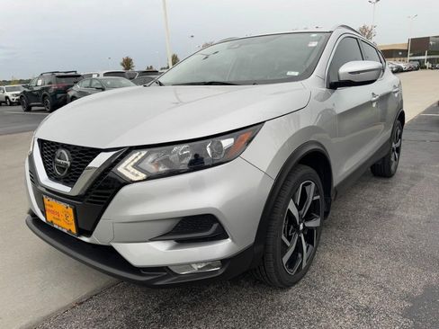 Used 2022 Nissan Rogue Sport SV image 8