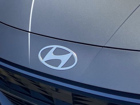 Used 2024 Hyundai Elantra Limited FWD image 27