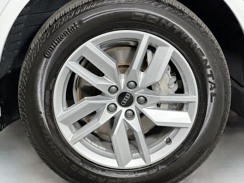 Used 2023 Audi Q5 2.0T Premium w/ Convenience Package AWD/4WD image 11